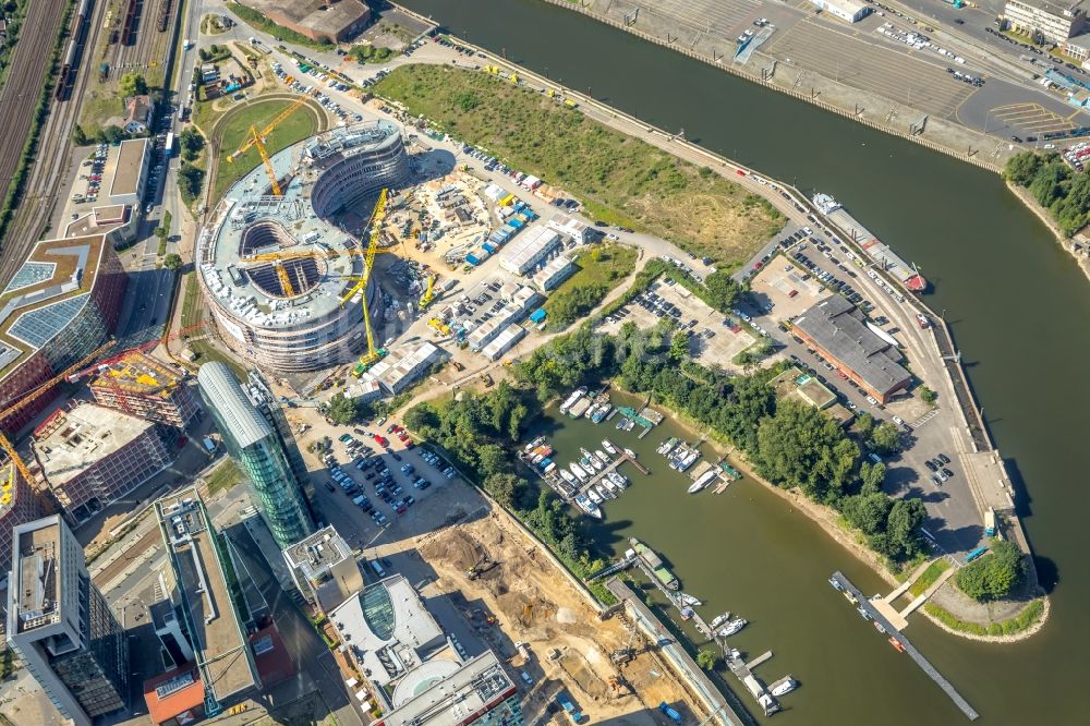 Düsseldorf von oben - Baustelle zum Neubau trivago- Zentrale an der Kesselstraße durch die Ed. Züblin AG im Ortsteil Medienhafen in Düsseldorf im Bundesland Nordrhein-Westfalen