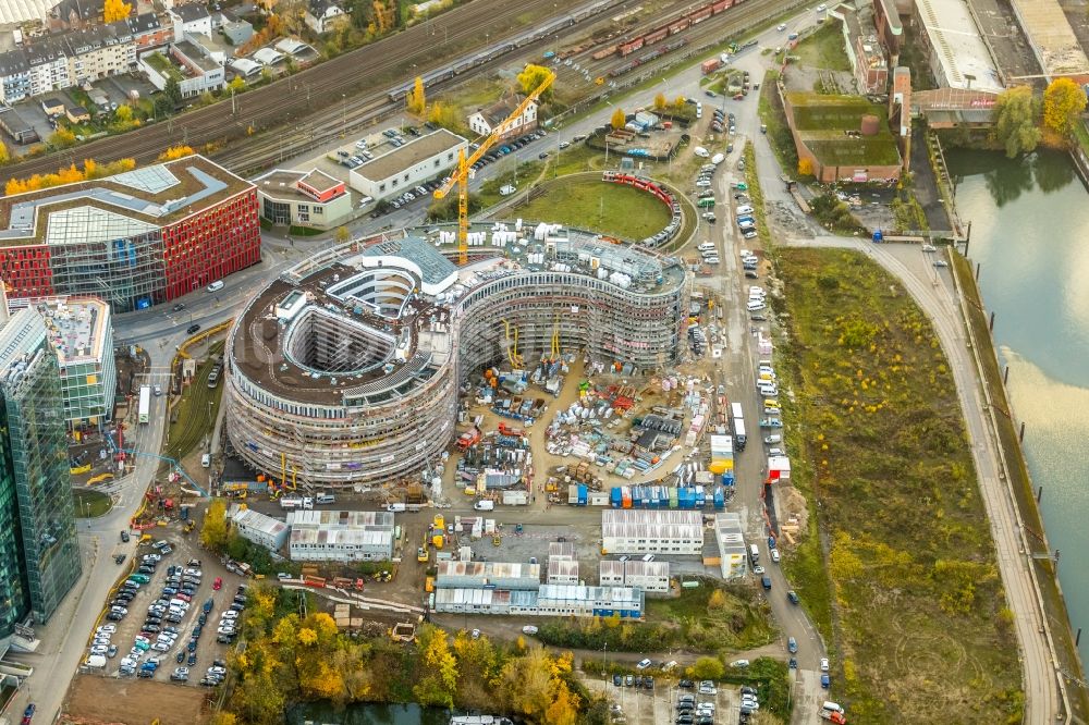 Düsseldorf von oben - Baustelle zum Neubau trivago- Zentrale an der Kesselstraße durch die Ed. Züblin AG im Ortsteil Medienhafen in Düsseldorf im Bundesland Nordrhein-Westfalen