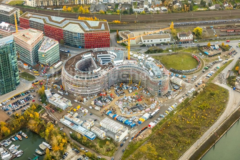 Düsseldorf aus der Vogelperspektive: Baustelle zum Neubau trivago- Zentrale an der Kesselstraße durch die Ed. Züblin AG im Ortsteil Medienhafen in Düsseldorf im Bundesland Nordrhein-Westfalen