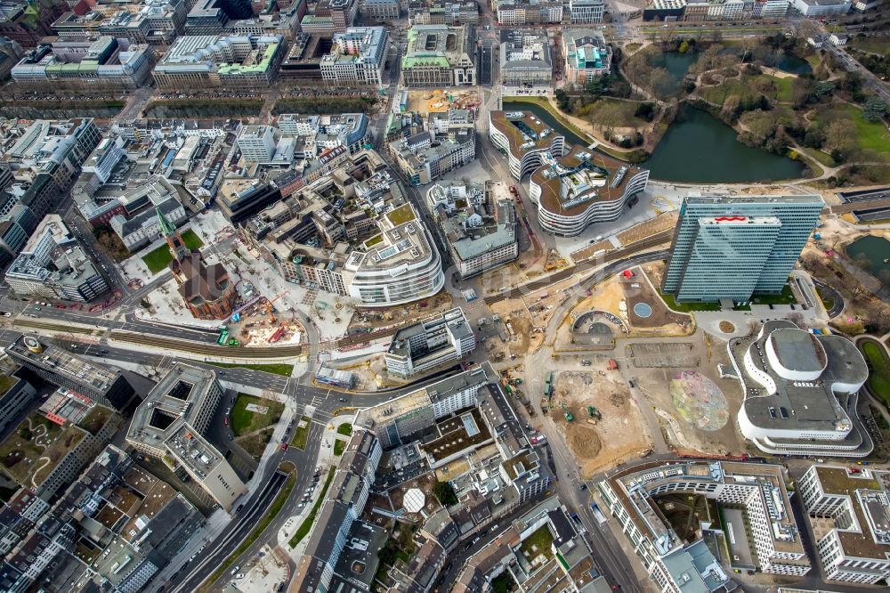 Düsseldorf von oben - Baustelle zum Neubau des Kö- Tunnels im Bereich des Kö-Bogen am Hochhaus Dreischeibenhaus entlang der Berliner Allee in Düsseldorf im Bundesland Nordrhein-Westfalen