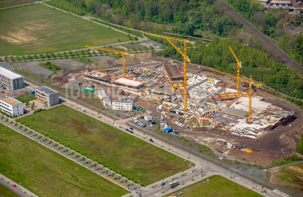 Dortmund von oben - Baustelle zum Neubau Unternehmenszentrale der Amprion GmbH im Ortsteil Hörde in Dortmund im Bundesland Nordrhein-Westfalen