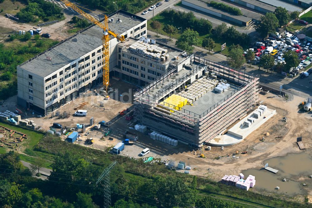 Dresden aus der Vogelperspektive: Baustelle zum Neubau eines Weiterbildungs- und Bildungszentrums Beruflichen Schulzentrums (BSZ) für Wirtschaft Franz Ludwig Gehe in Dresden im Bundesland Sachsen, Deutschland