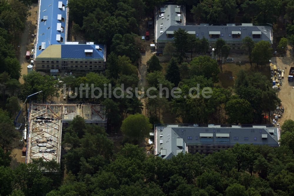 Luftaufnahme Berlin - Baustelle zum Neubau von Wohn- und Apartmenthäusern auf dem Gelände des ehemaligen Kinderheimes Makarenko im Ortsteil Johannisthal in Berlin