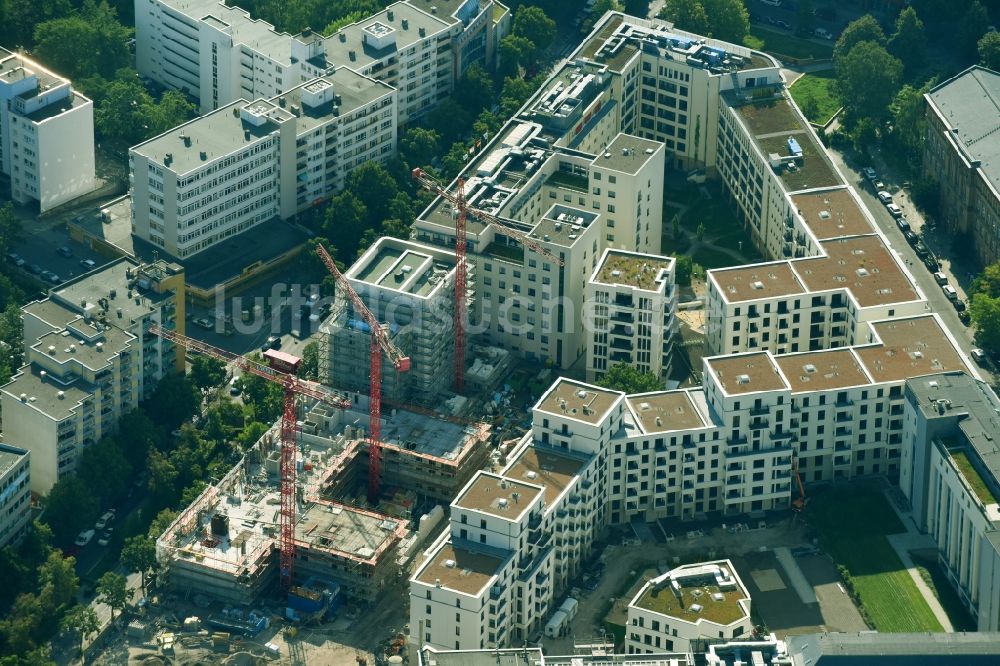 Berlin aus der Vogelperspektive: Baustelle zum Neubau von Wohn- und Bürogebäuden in Berlin, Deutschland