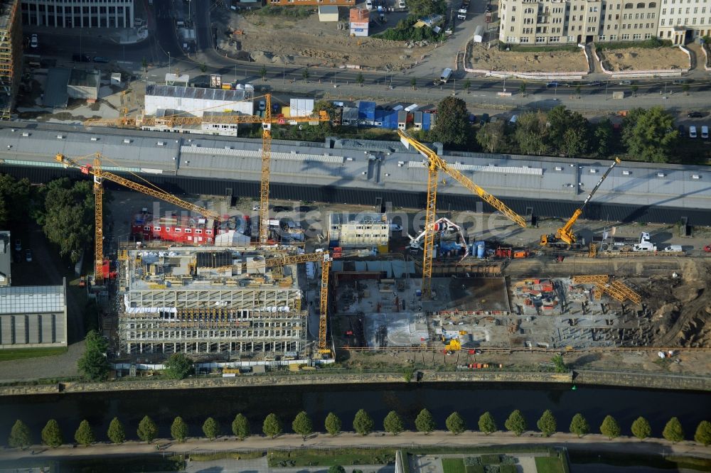 Luftbild Berlin - Baustelle zum Neubau von Wohn- Galerie- und Bürogebäuden am Berlin-Spandauer Schifffahrtskanal (BSK) in der Europacity an der Heidestraße in Berlin