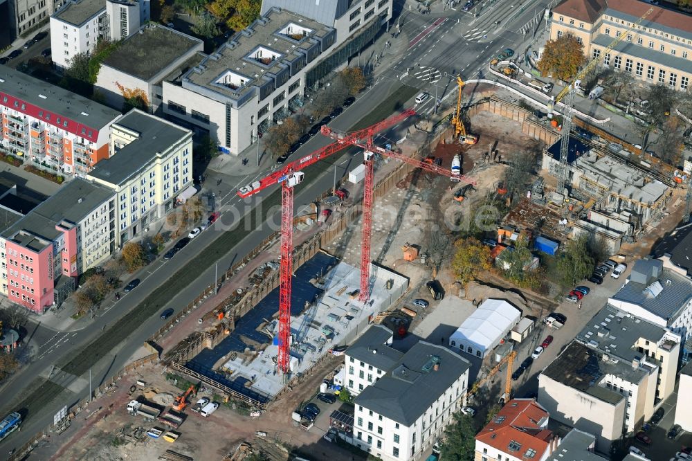 Magdeburg von oben - Baustelle zum Neubau eines Wohn- und Geschäftshauses an der Danzstraße Ecke Breiter Weg im Ortsteil Altstadt in Magdeburg im Bundesland Sachsen-Anhalt, Deutschland