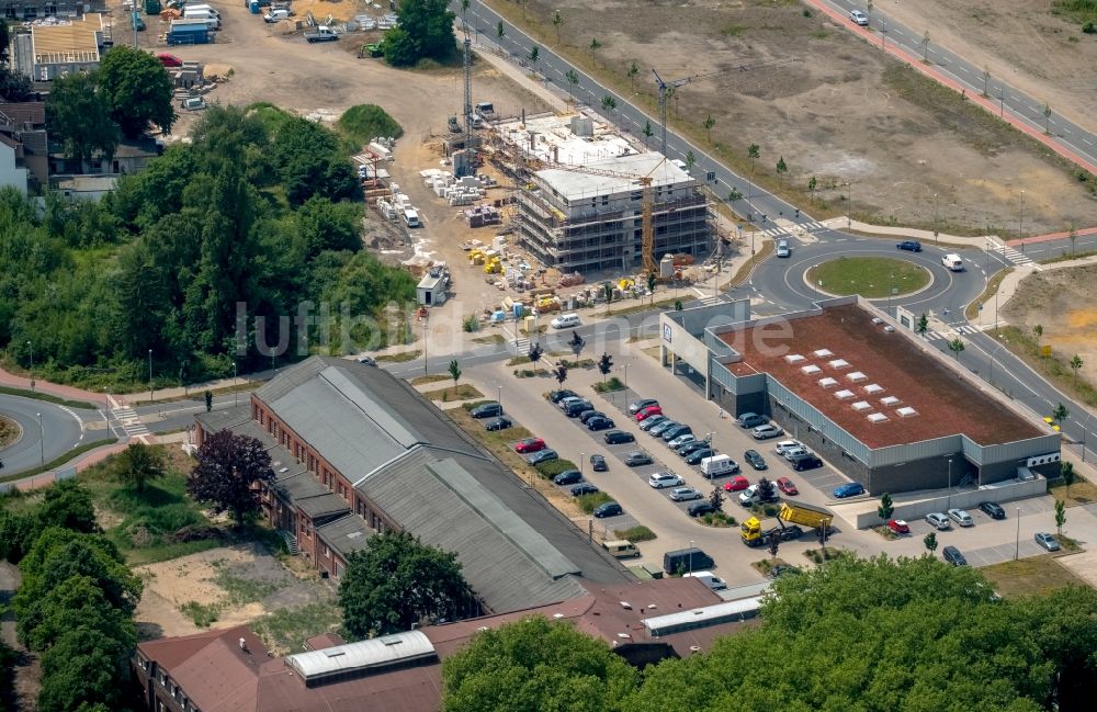 Dorsten aus der Vogelperspektive: Baustelle zum Neubau eines Wohn- und Geschäftshauses in Dorsten im Bundesland Nordrhein-Westfalen, Deutschland