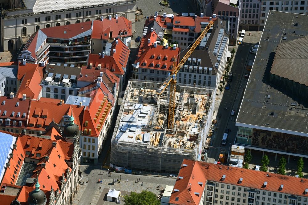 Dresden von oben - Baustelle zum Neubau eines Wohn- und Geschäftshauses in Dresden im Bundesland Sachsen, Deutschland