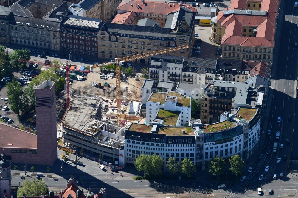 Luftaufnahme Leipzig - Baustelle zum Neubau eines Wohn- und Geschäftshauses an der Nonnenmühlgasse in Leipzig im Bundesland Sachsen, Deutschland