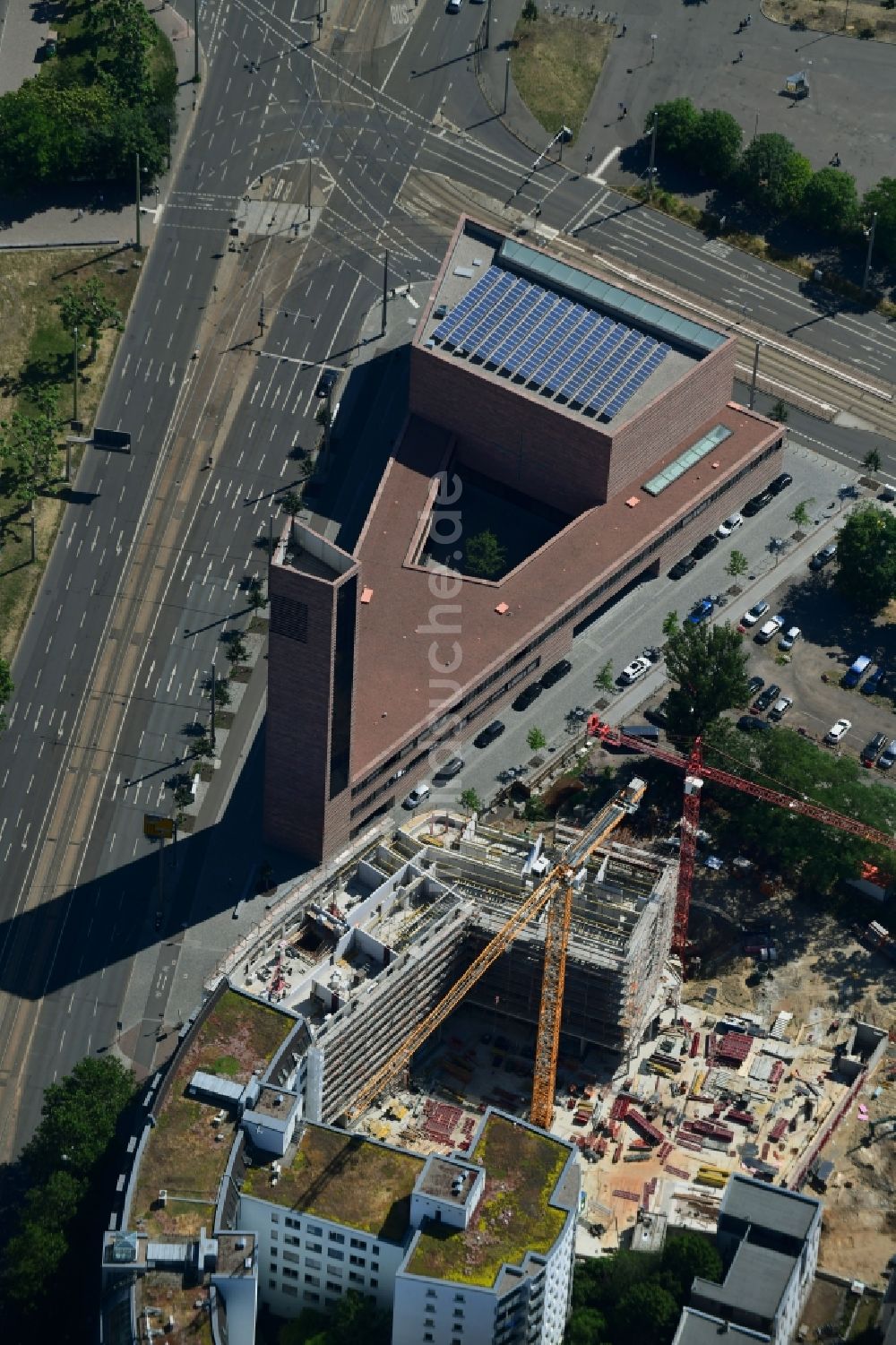 Luftbild Leipzig - Baustelle zum Neubau eines Wohn- und Geschäftshauses an der Nonnenmühlgasse in Leipzig im Bundesland Sachsen, Deutschland