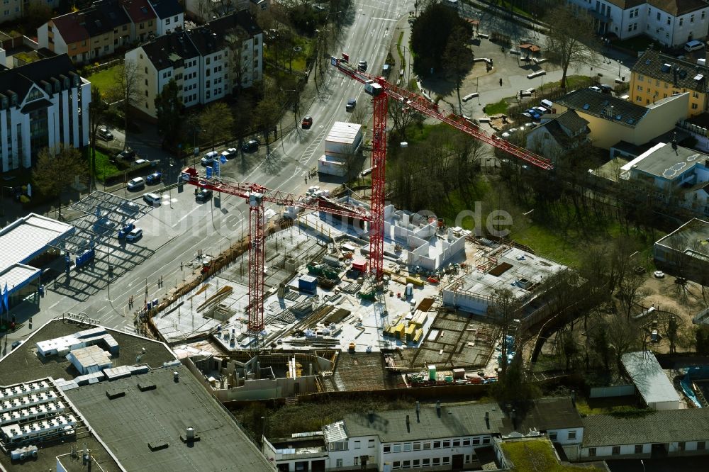 Luftaufnahme Hanau - Baustelle zum Neubau eines Wohn- und Geschäftshauses Wallgarten im Ortsteil Steinheim in Hanau im Bundesland Hessen, Deutschland