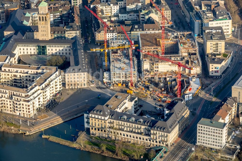 Luftaufnahme Mülheim an der Ruhr - Baustelle zum Neubau eines Wohn- und Geschäftshausviertels in Mülheim an der Ruhr im Bundesland Nordrhein-Westfalen