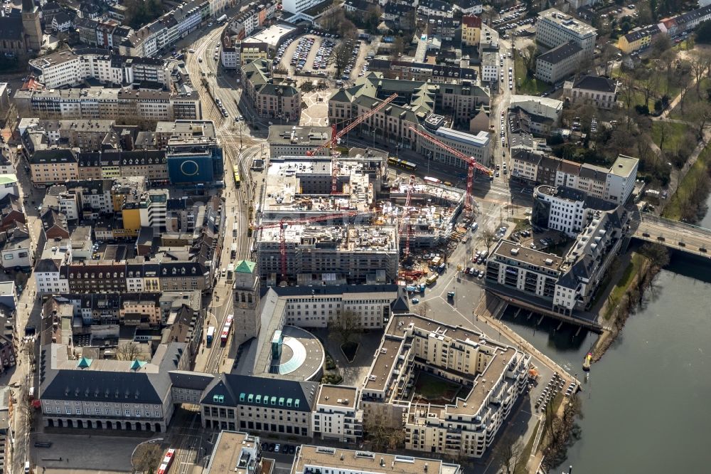 Mülheim an der Ruhr aus der Vogelperspektive: Baustelle zum Neubau eines Wohn- und Geschäftshausviertels Stadtquartier Schloßstraße, kurz SQS in Mülheim an der Ruhr im Bundesland Nordrhein-Westfalen