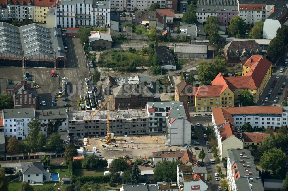 Berlin von oben - Baustelle zum Neubau einer Wohnanlage in Berlin