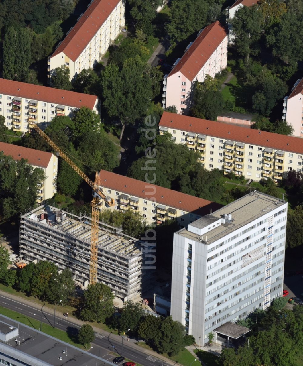 Dresden von oben - Baustelle zum Neubau einer Wohnanlage in Dresden im Bundesland Sachsen