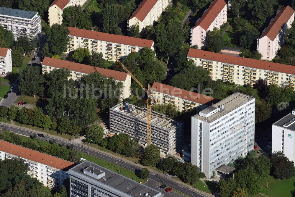 Dresden aus der Vogelperspektive: Baustelle zum Neubau einer Wohnanlage in Dresden im Bundesland Sachsen