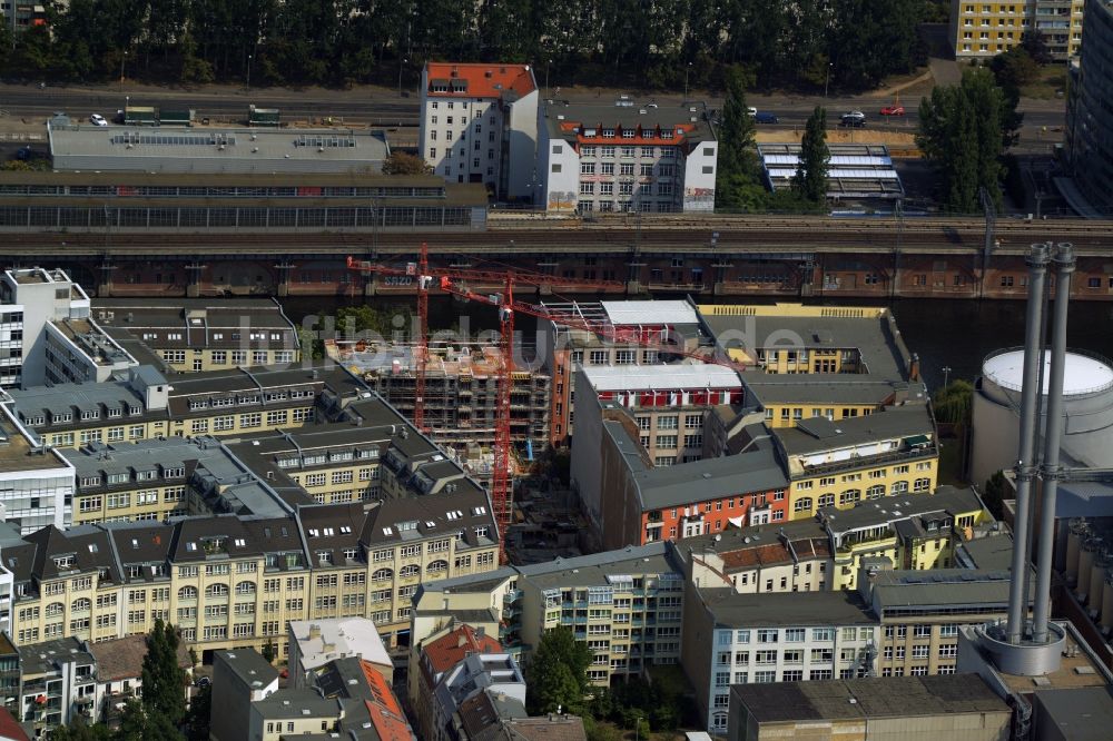 Berlin von oben - Baustelle zum Neubau der Wohnanlage Be Mitte in der Rungestraße im Ortsteil Mitte in Berlin