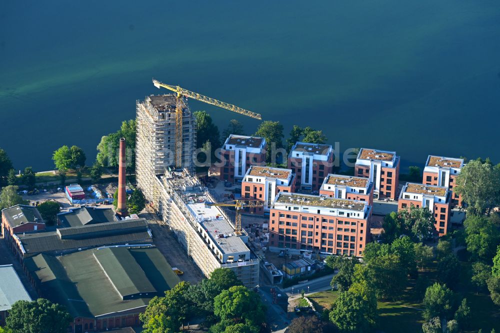 Luftbild Berlin - Baustelle zum Neubau eines Wohnhauses in Berlin, Deutschland