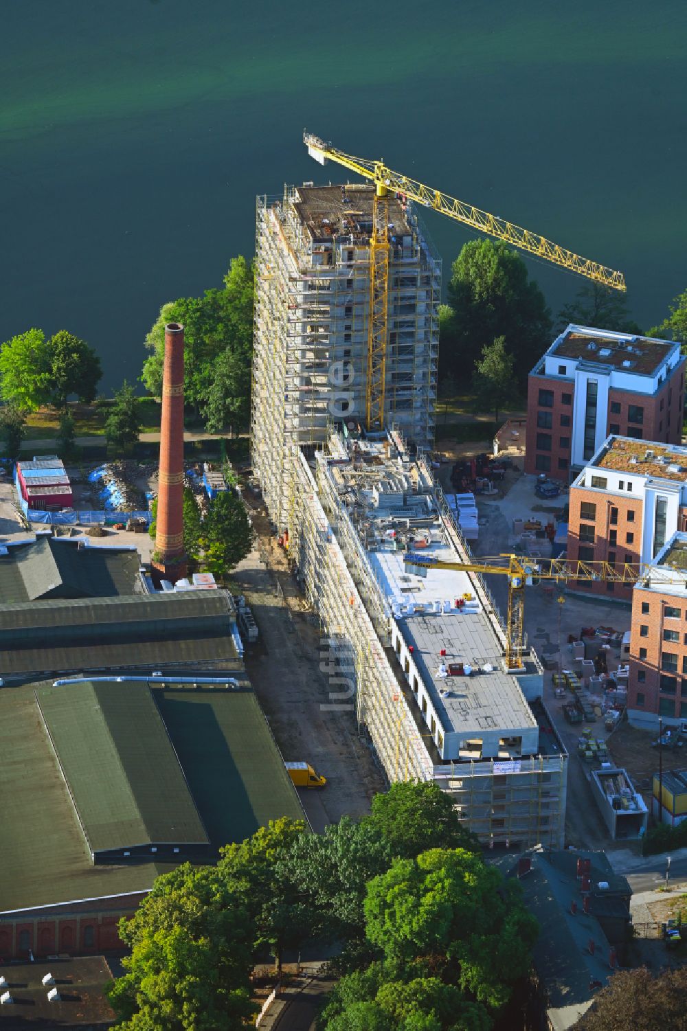 Luftaufnahme Berlin - Baustelle zum Neubau eines Wohnhauses in Berlin, Deutschland