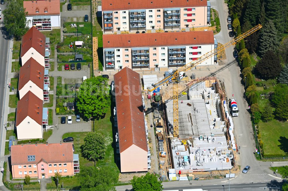 Luftaufnahme Bernau - Baustelle zum Neubau eines Wohnhauses in Bernau im Bundesland Brandenburg, Deutschland