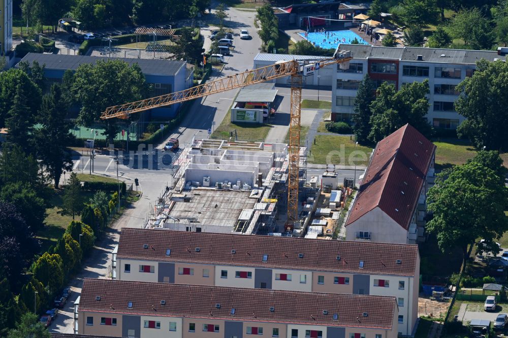 Luftbild Bernau - Baustelle zum Neubau eines Wohnhauses in Bernau im Bundesland Brandenburg, Deutschland