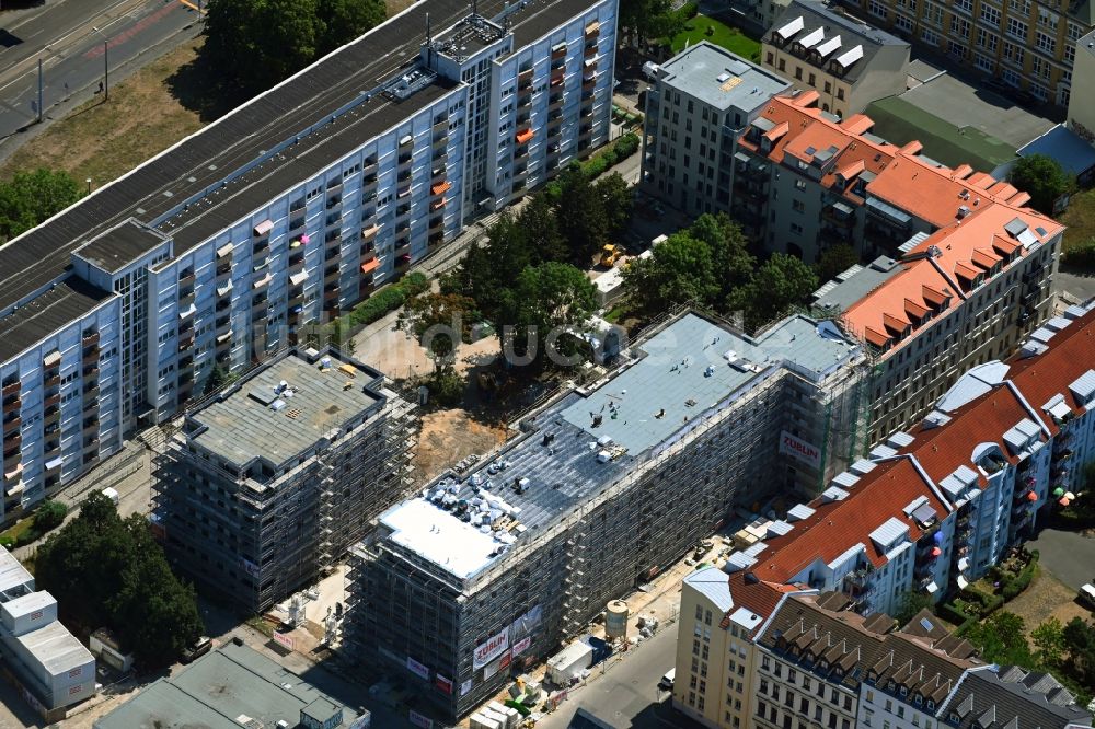 Leipzig aus der Vogelperspektive: Baustelle zum Neubau eines Wohnhauses an der Bernhard-Göring-Straße in Leipzig im Bundesland Sachsen, Deutschland