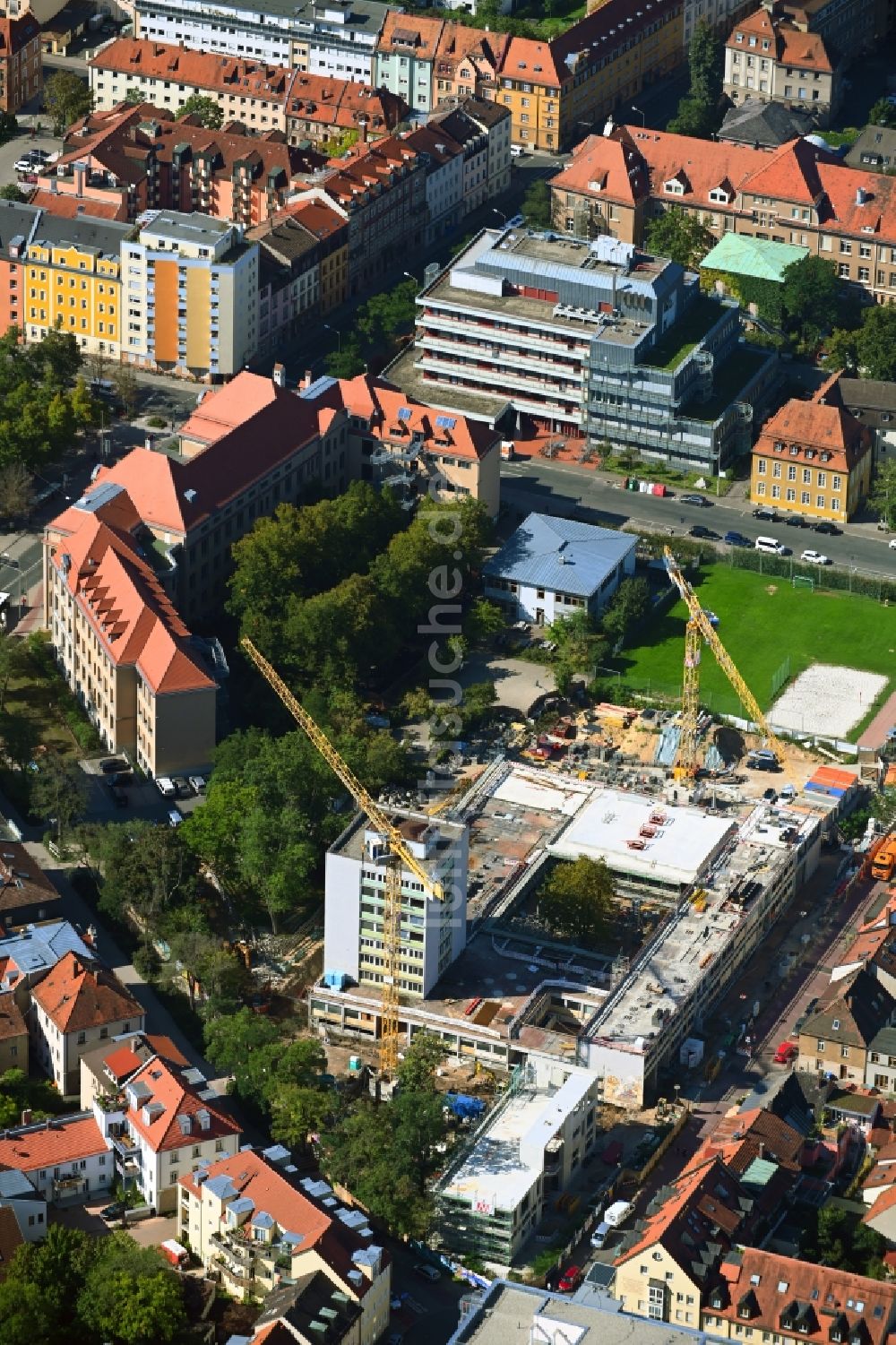 Erlangen von oben - Baustelle zum Neubau eines Wohnhauses Fahrstraße Ecke Südliche Stadtmauerstraße in Erlangen im Bundesland Bayern, Deutschland