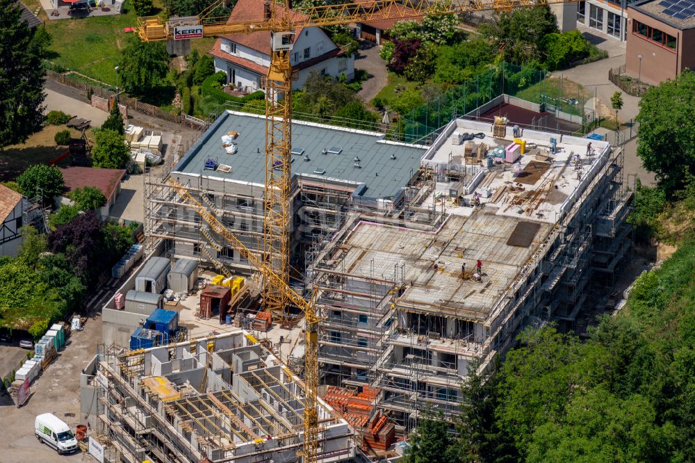 Ettenheim aus der Vogelperspektive: Baustelle zum Neubau eines Wohnhauses am Frauenweg in Ettenheim im Bundesland Baden-Württemberg, Deutschland