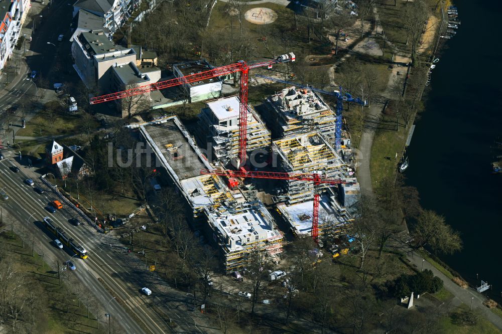 Luftaufnahme Berlin - Baustelle zum Neubau eines Wohnhauses Am Generalshof im Ortsteil Köpenick in Berlin, Deutschland