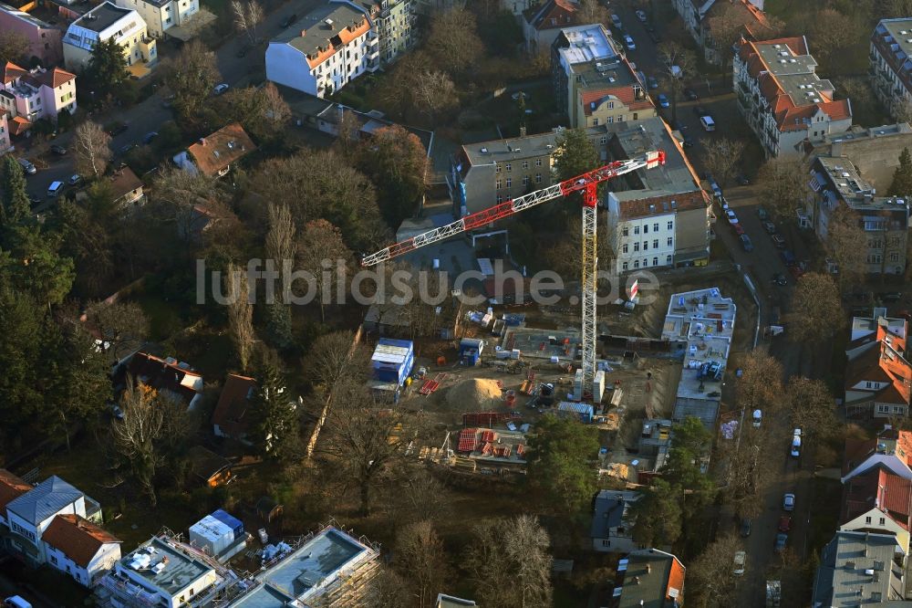 Luftaufnahme Berlin - Baustelle zum Neubau eines Wohnhauses der GESOBAU AG im Ortsteil Niederschönhausen in Berlin, Deutschland