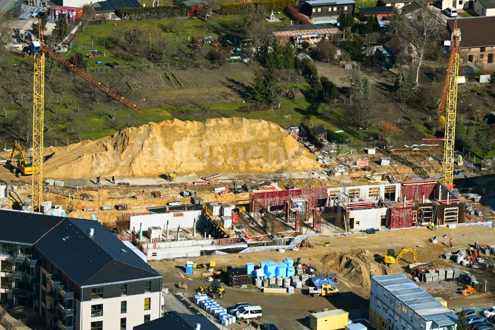 Luftaufnahme Michendorf - Baustelle zum Neubau eines Wohnhauses in Michendorf im Bundesland Brandenburg, Deutschland