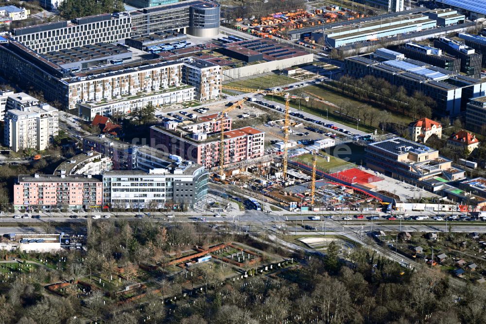 Luftbild München - Baustelle zum Neubau eines Wohnhauses in München im Bundesland Bayern, Deutschland