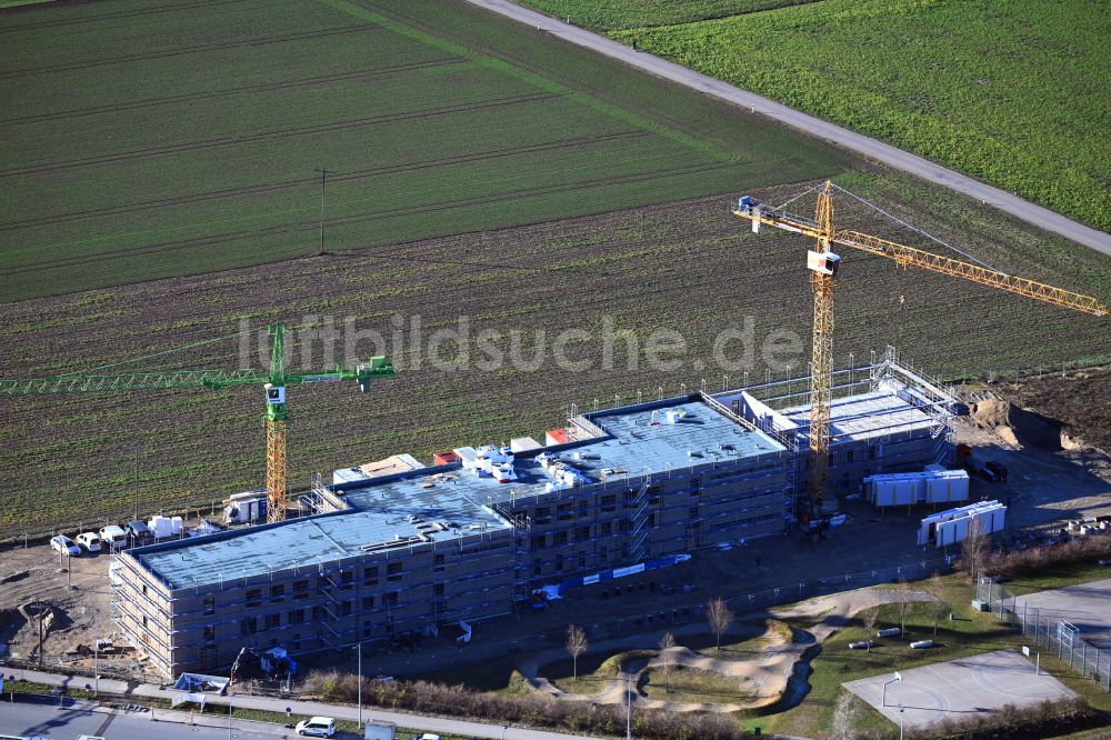 München aus der Vogelperspektive: Baustelle zum Neubau eines Wohnhauses in München im Bundesland Bayern, Deutschland