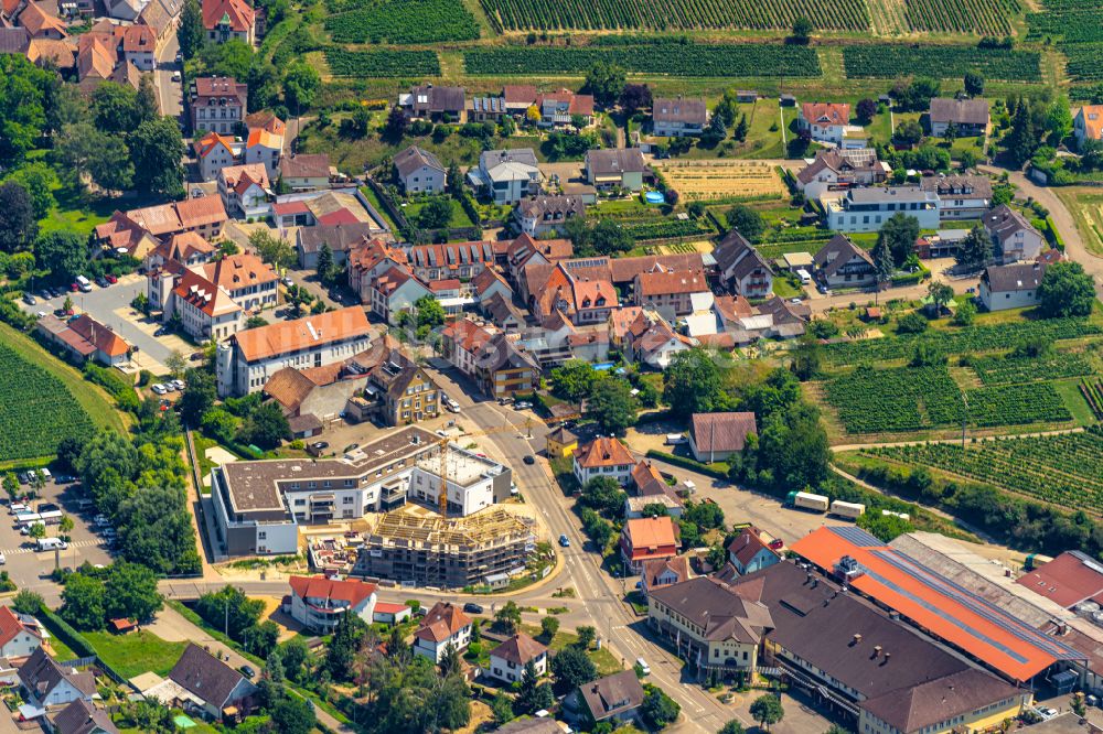 Luftaufnahme Oberrotweil - Baustelle zum Neubau eines Wohnhauses in Oberrotweil im Bundesland Baden-Württemberg, Deutschland