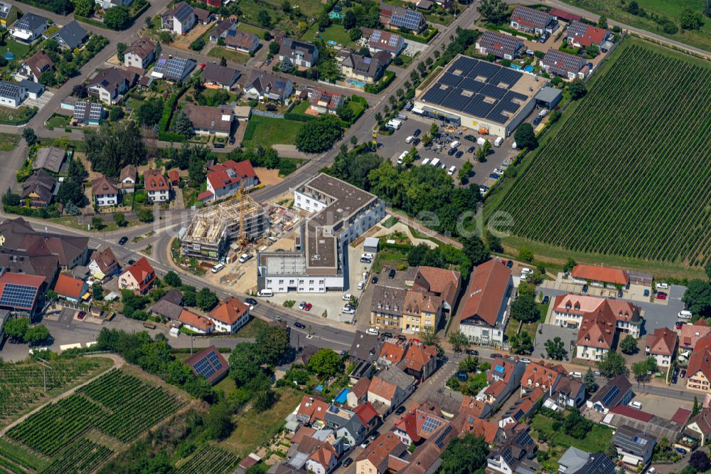 Luftbild Oberrotweil - Baustelle zum Neubau eines Wohnhauses in Oberrotweil im Bundesland Baden-Württemberg, Deutschland