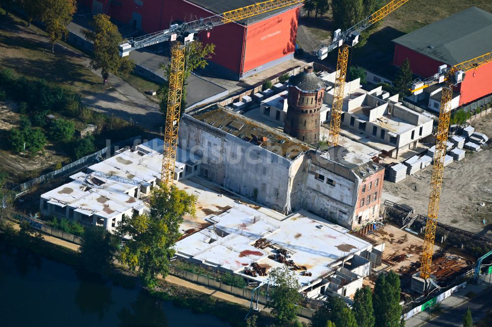 Luftbild Berlin - Baustelle zum Neubau eines Wohnhauses im Ortsteil Haselhorst in Berlin, Deutschland