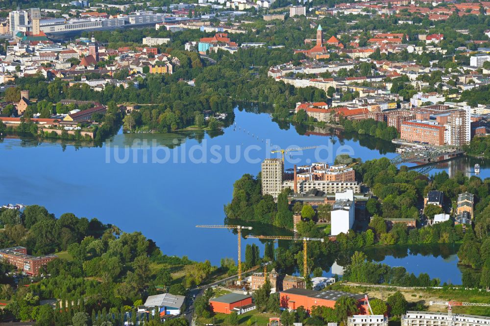 Berlin von oben - Baustelle zum Neubau eines Wohnhauses im Ortsteil Haselhorst in Berlin, Deutschland