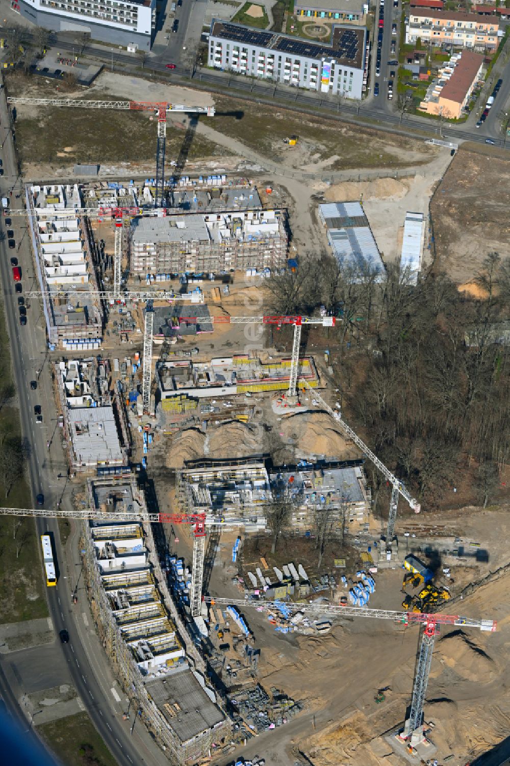 Berlin aus der Vogelperspektive: Baustelle zum Neubau eines Wohnhauses im Ortsteil Haselhorst in Spandau in Berlin, Deutschland