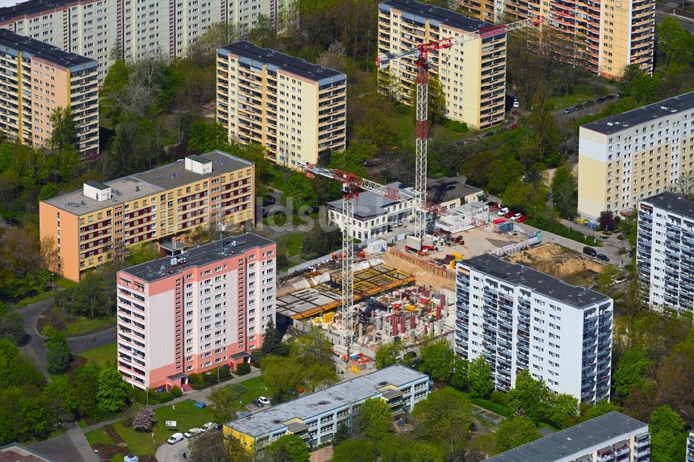 Luftaufnahme Berlin - Baustelle zum Neubau eines Wohnhauses im Ortsteil Marzahn in Berlin, Deutschland