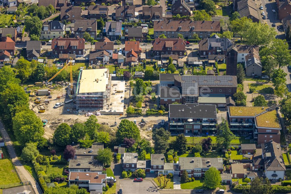 Bottrop aus der Vogelperspektive: Baustelle zum Neubau eines Wohnhauses im Ortsteil Stadtmitte in Bottrop im Bundesland Nordrhein-Westfalen, Deutschland