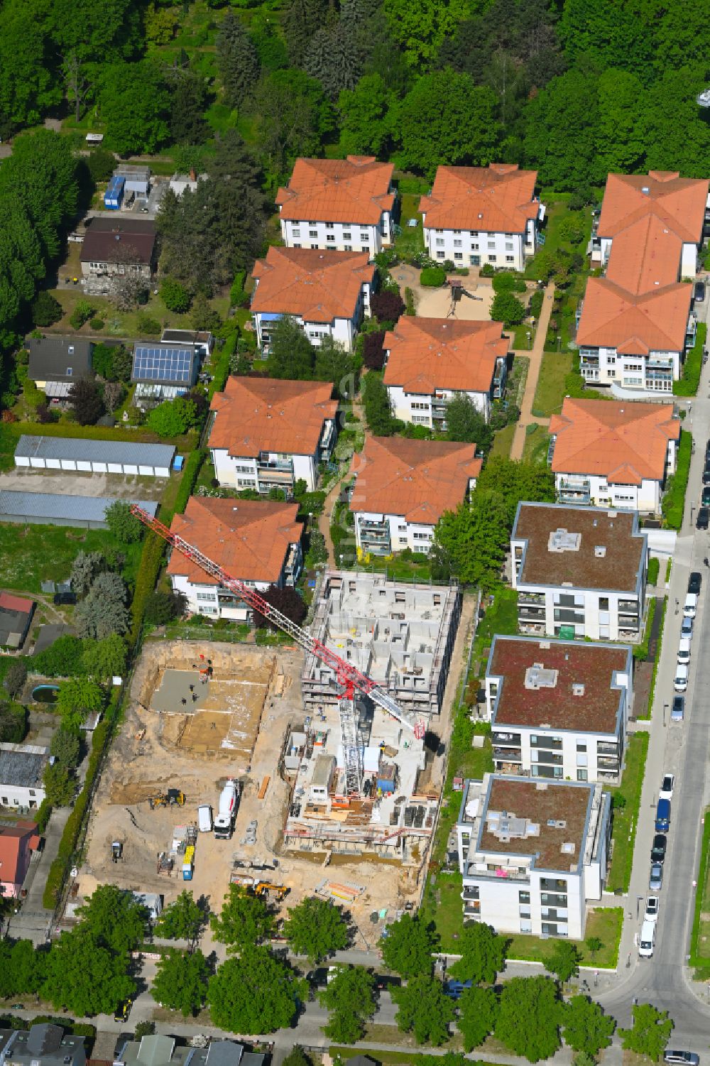 Berlin aus der Vogelperspektive: Baustelle zum Neubau eines Wohnhauses im Ortsteil Weißensee in Berlin, Deutschland