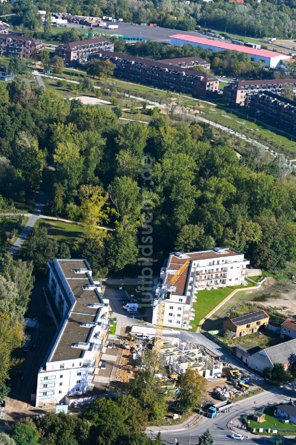 Bernau von oben - Baustelle zum Neubau eines Wohnhauses des Projekts Panke Aue am Schönfelder Weg in Bernau im Bundesland Brandenburg, Deutschland