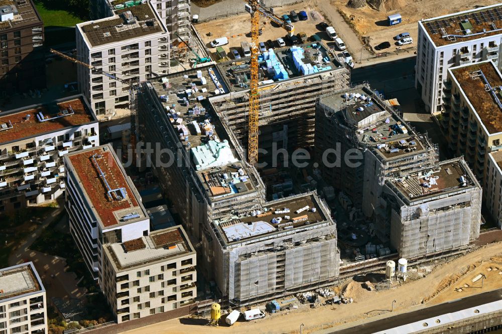 Hamburg von oben - Baustelle zum Neubau eines Wohnhauses im Quartier Braakenhafen in Hamburg, Deutschland