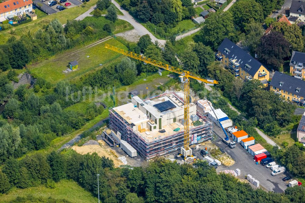 Kamen aus der Vogelperspektive: Baustelle zum Neubau eines Wohnhauses Solarhaus in Kamen im Bundesland Nordrhein-Westfalen, Deutschland