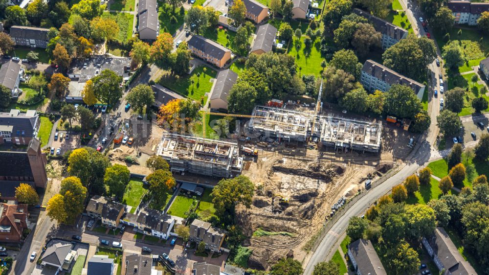 Luftbild Dinslaken - Baustelle zum Neubau eines Wohnhauses Solarquartier in Dinslaken im Bundesland Nordrhein-Westfalen, Deutschland