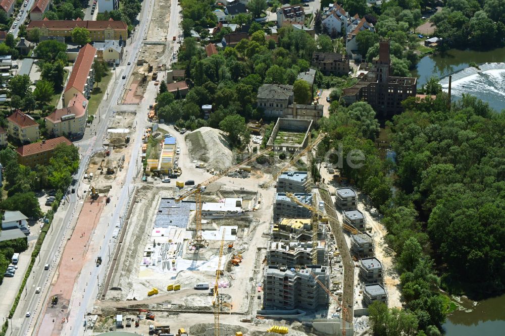 Luftaufnahme Halle (Saale) - Baustelle zum Neubau von Wohnhäusern des Projektes Familienhäuser am Böllberger Weg in Halle (Saale) im Bundesland Sachsen-Anhalt, Deutschland