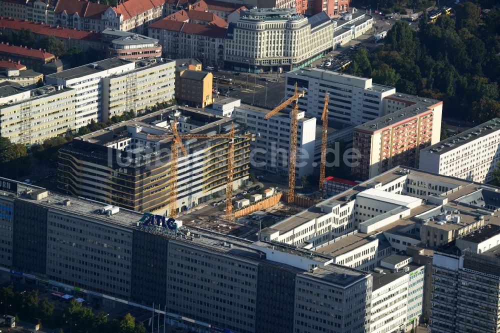 Luftaufnahme Berlin Mitte - Baustelle zum Neubau des Wohnquartier am Alexanderplatz in Berlin