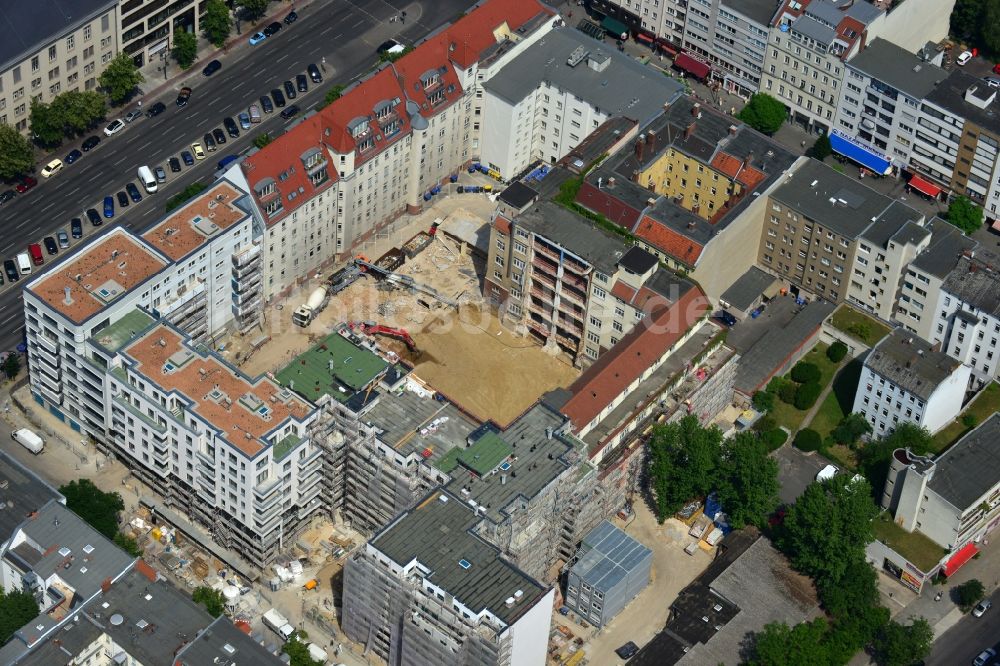 Luftbild Berlin - Baustelle zum Neubau des Wohnquartier „ Carré Raimar “ in Berlin Charlottenburg