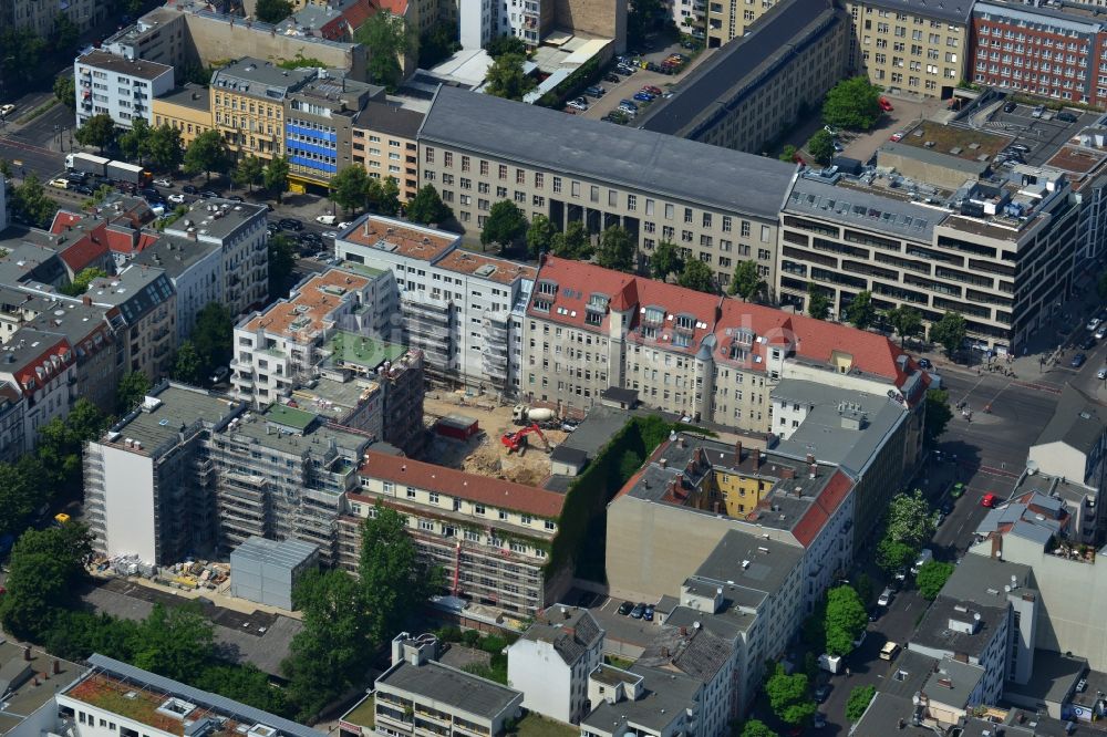 Luftbild Berlin - Baustelle zum Neubau des Wohnquartier „ Carré Raimar “ in Berlin Charlottenburg