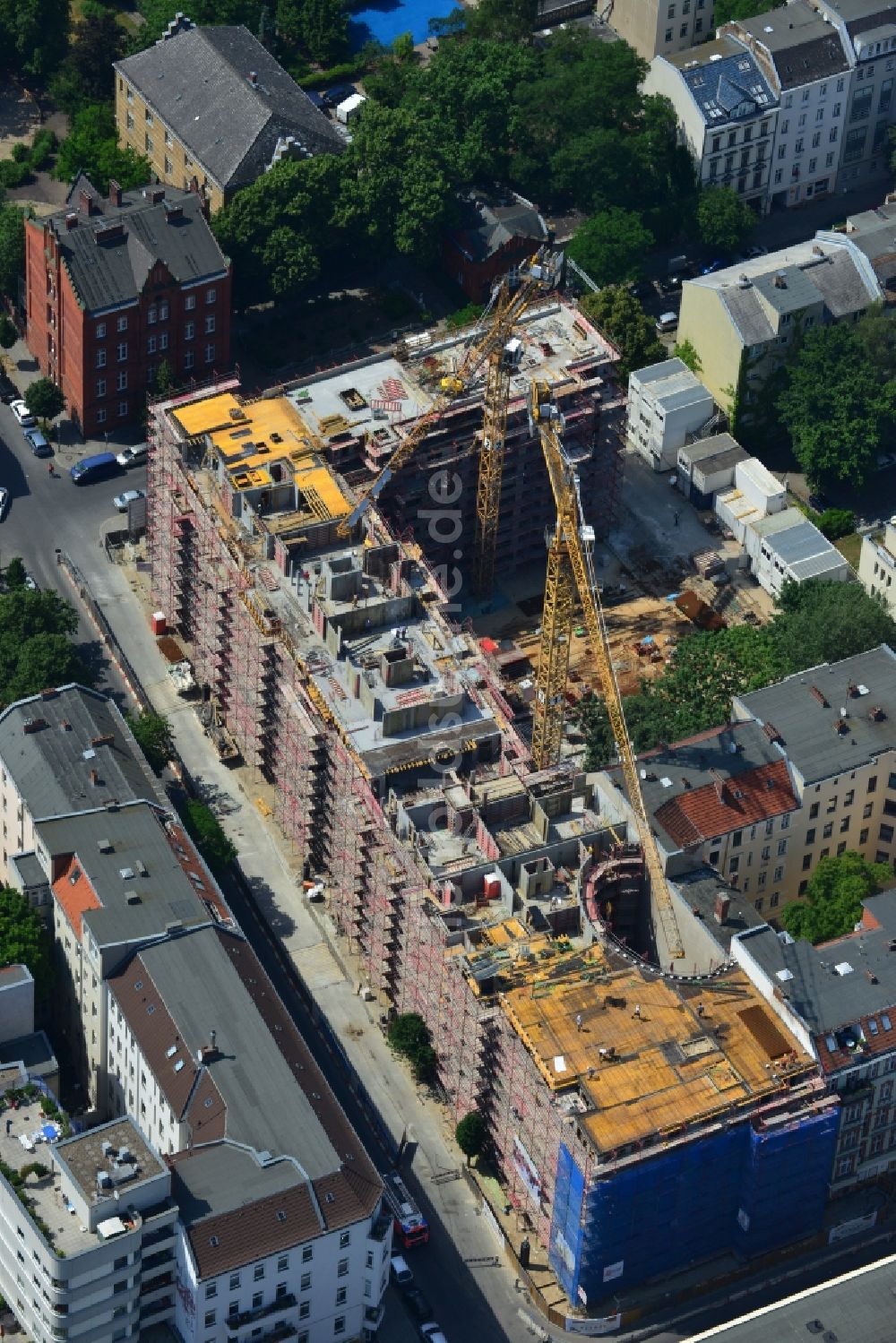 Berlin aus der Vogelperspektive: Baustelle zum Neubau des Wohnquartier „ Zillegärten “ in Berlin Charlottenburg